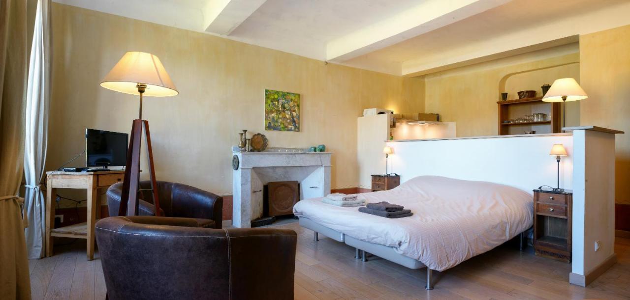 Chambre D'Hotes & Gites Vacances-En-LuberonReillanne エクステリア 写真